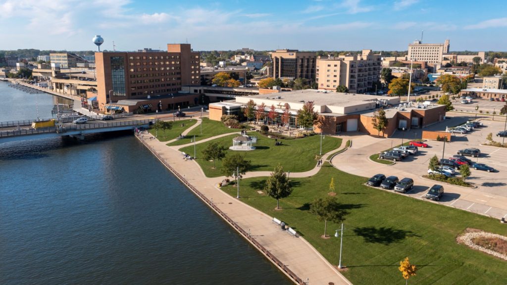 Best Western Premier Waterfront Hotel in Oshkosh, WI